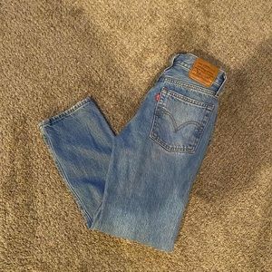 levi wedgie straight!